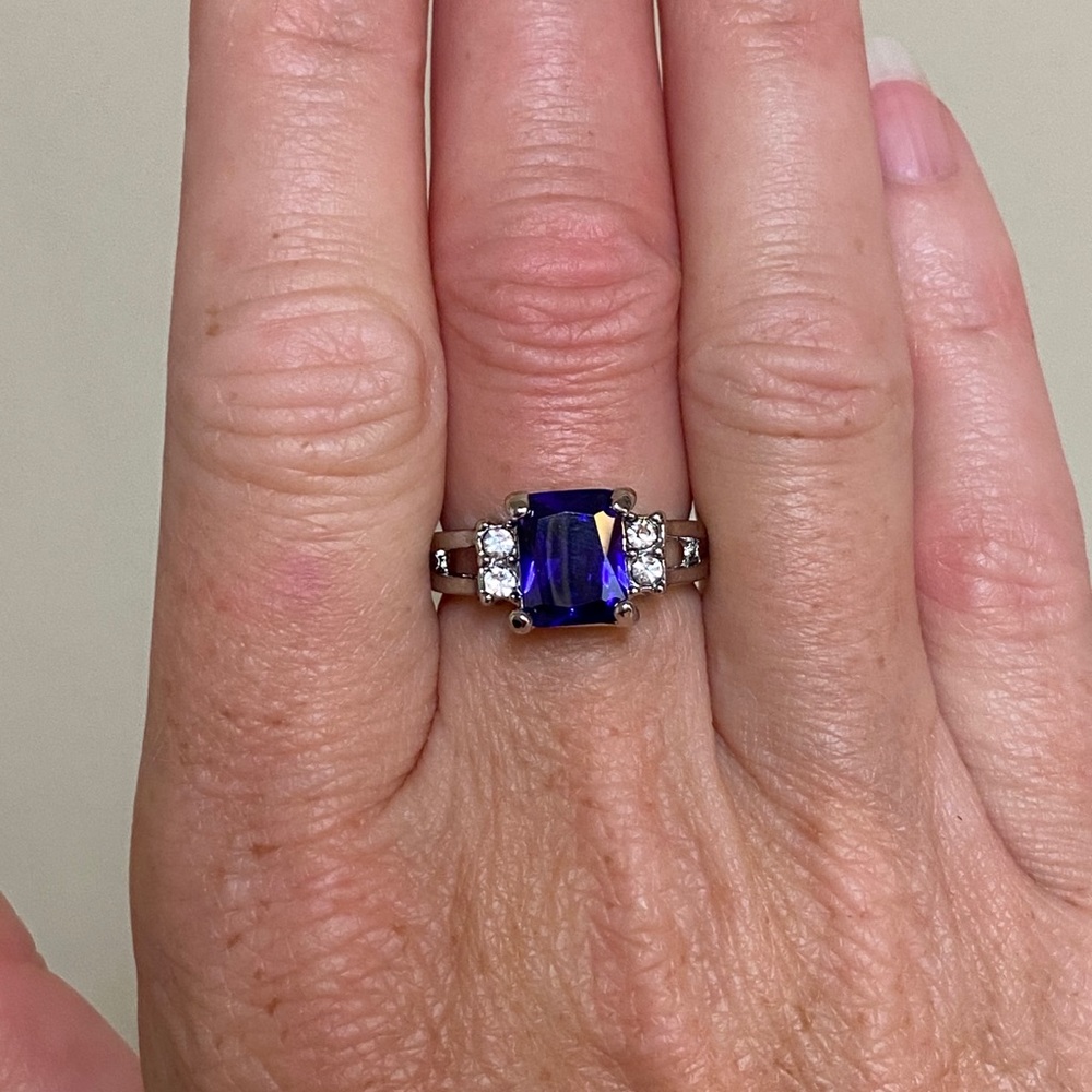 Sterling Silver Amethyst Emerald Cut Fashion Ring - Picture 6 of 11